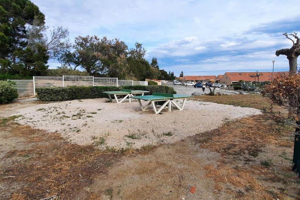 Maisonnette Entre Etang Et Plage 勒卡特 外观 照片